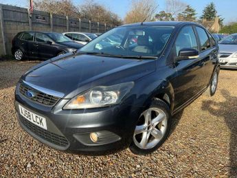 Ford Focus 1.6 Zetec 5dr