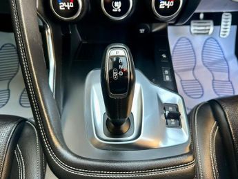 Jaguar E-PACE R-DYNAMIC SE