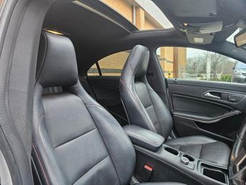 Mercedes SLR McLaren CLA220 CDI AMG SPORT