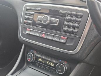 Mercedes SLR McLaren CLA220 CDI AMG SPORT