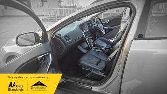 Volvo V40 D2 CROSS COUNTRY LUX