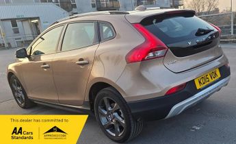 Volvo V40 D2 CROSS COUNTRY LUX