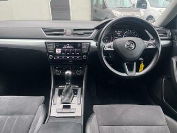 Skoda Superb SE TECHNOLOGY TDI DSG