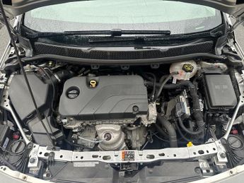 Vauxhall Astra 1.4i Design Hatchback 5dr Petrol Manual Euro 6 (100 ps)