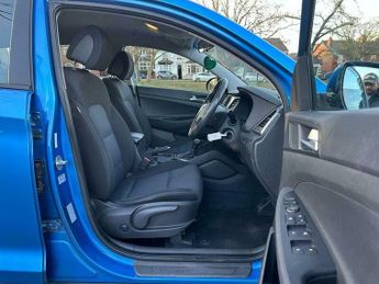 Hyundai Tucson 2.0 CRDi SE Nav Auto 4WD Euro 6 5dr