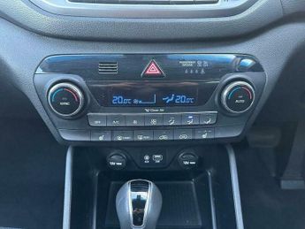 Hyundai Tucson 2.0 CRDi SE Nav Auto 4WD Euro 6 5dr