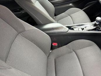 Toyota CHR 1.8 VVT-h Icon CVT Euro 6 5dr 120BHP