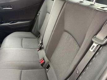 Toyota CHR 1.8 VVT-h Icon CVT Euro 6 5dr 120BHP