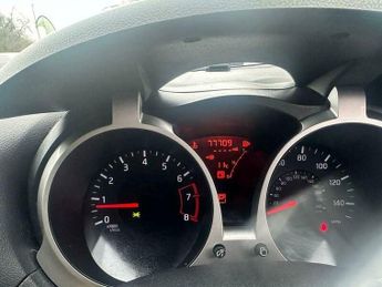 Nissan Juke 1.6 Acenta CVT Euro 5 5dr