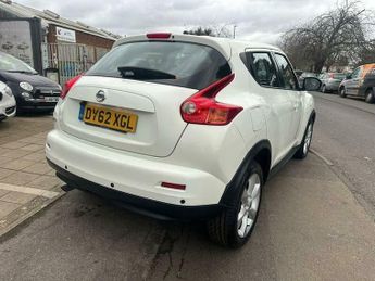 Nissan Juke 1.6 Acenta CVT Euro 5 5dr