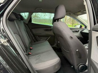 SEAT Leon 1.6 TDI SE Dynamic DSG Euro 6 (s/s) 5dr