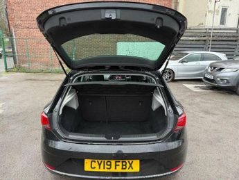 SEAT Leon 1.6 TDI SE Dynamic DSG Euro 6 (s/s) 5dr