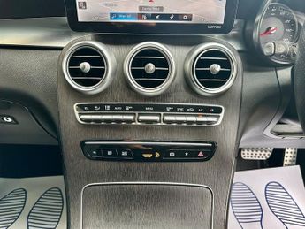 Mercedes GLC Class GLC 220 D 4MATIC AMG LINE