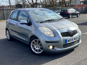 Toyota Yaris 1.3 VVT-i SR 5dr