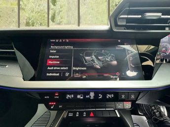 Audi A3 TDI S LINE EDITION 1