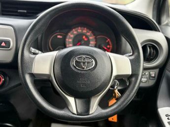 Toyota Yaris 1.33 Dual VVT-i Icon Multidrive S Euro 6 5dr