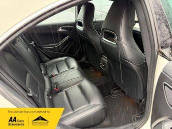 Mercedes CLA CLA 220 D SPORT 7 G TRONIC AUTOMATIC