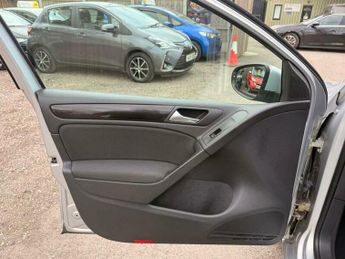 Volkswagen Golf 1.6 TDI Match DSG Euro 5 5dr