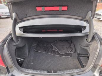 BMW 3 SERIES 2.0 320d Luxury Saloon 4dr Diesel Auto Euro 5 (s/s) (184 ps)