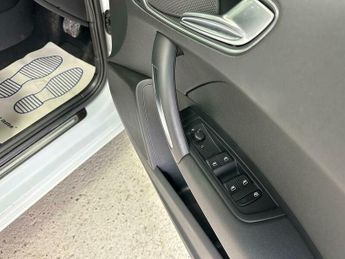 Audi A1 1.4 TFSI CoD Sport Sportback 5dr Petrol S Tronic Euro 5 (s/s) (1