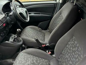 Vauxhall Combo 1.3 CDTi 2000 ecoFLEX 16v FWD L1 H1 (s/s) 3dr