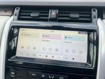 Land Rover Discovery 2.0 SD4 HSE Luxury Auto 4WD Euro 6 (s/s) 5dr