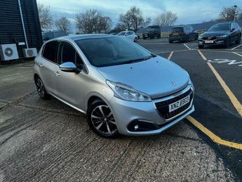 Peugeot 208 1.2 PureTech Allure Premium Euro 6 (s/s) 5dr