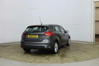 Ford Focus 1.0T EcoBoost Zetec Auto Euro 6 (s/s) 5dr