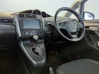 Toyota Verso 1.8 V-Matic Design Multidrive S Euro 6 5dr (7 Seat)