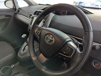 Toyota Verso 1.8 V-Matic Design Multidrive S Euro 6 5dr (7 Seat)