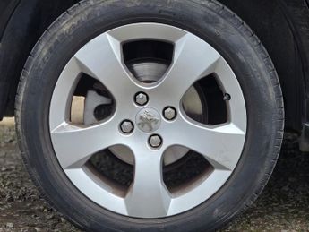 Peugeot 3008 E-HDI ACTIVE