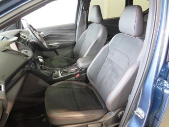 Ford Kuga ST-LINE TDCI