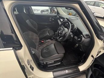MINI Mini COOPER D SEVEN-GREAT STYLISH MINI -AUTOMATIC-MAIN DEALER SERVICE