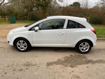 Vauxhall Corsa EXCLUSIV AC !! JUST 16,000 MILES - ULEZ COMPLIANT - NEW MOT - FU