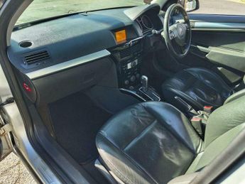 Vauxhall Astra 1.8i 16v Elite 5dr