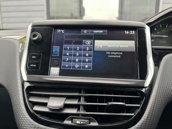 Peugeot 208 1.2 PureTech Allure Hatchback 5dr Petrol EAT Euro 6 (s/s) (110 p