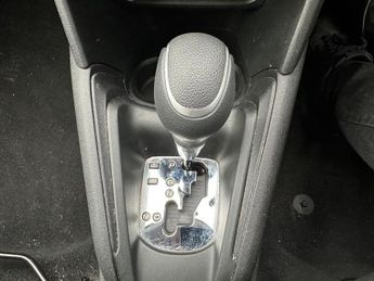 Peugeot 208 1.2 PureTech Allure Hatchback 5dr Petrol EAT Euro 6 (s/s) (110 p