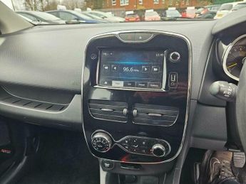 Renault Clio 0.9 TCe Dynamique S MediaNav Euro 5 (s/s) 5dr
