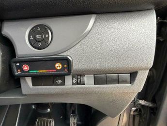 Vauxhall Vivaro 2.0 Turbo D 3100 Elite Auto L1 H1 Euro 6 (s/s) 5dr