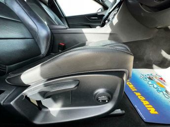 Jaguar XE 2.0d R-Sport Auto AWD Euro 6 (s/s) 4dr