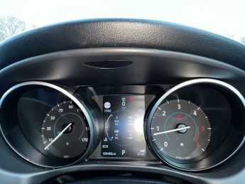 Jaguar XE 2.0d R-Sport Auto AWD Euro 6 (s/s) 4dr