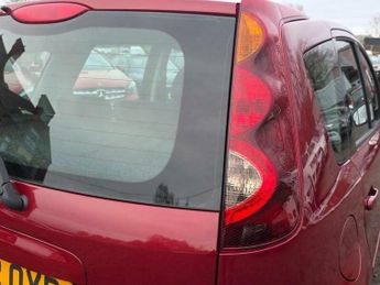 Nissan Note 1.6 16V Acenta Auto Euro 5 5dr