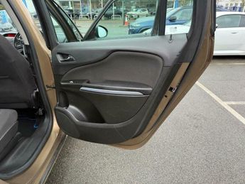 Vauxhall Zafira 1.4T 16V Exclusiv Auto Euro 5 5dr