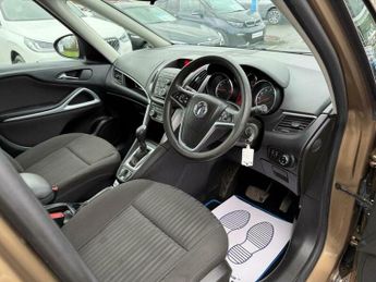 Vauxhall Zafira 1.4T 16V Exclusiv Auto Euro 5 5dr