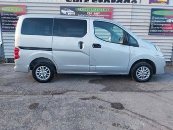 Nissan NV200 