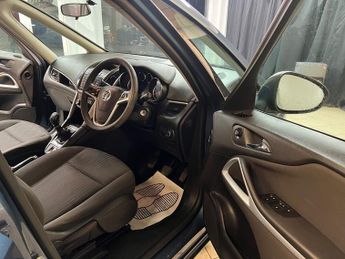 Vauxhall Zafira EXCLUSIV