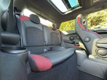 MINI Hatch 2.0 John Cooper Works Auto Euro 6 (s/s) 3dr