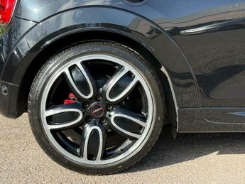 MINI Hatch 2.0 John Cooper Works Auto Euro 6 (s/s) 3dr