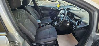 Ford Fiesta 1.0T EcoBoost Titanium Euro 5 (s/s) 5dr