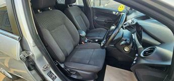 Ford Fiesta 1.0T EcoBoost Titanium Euro 5 (s/s) 5dr